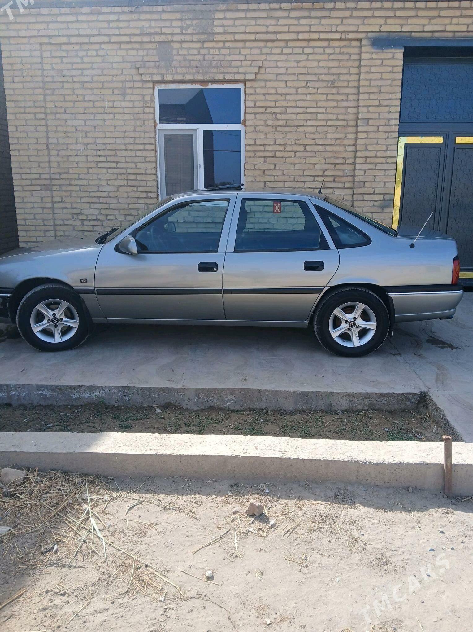 Opel Vectra 1993 - 50 000 TMT - Чарджоу - img 2