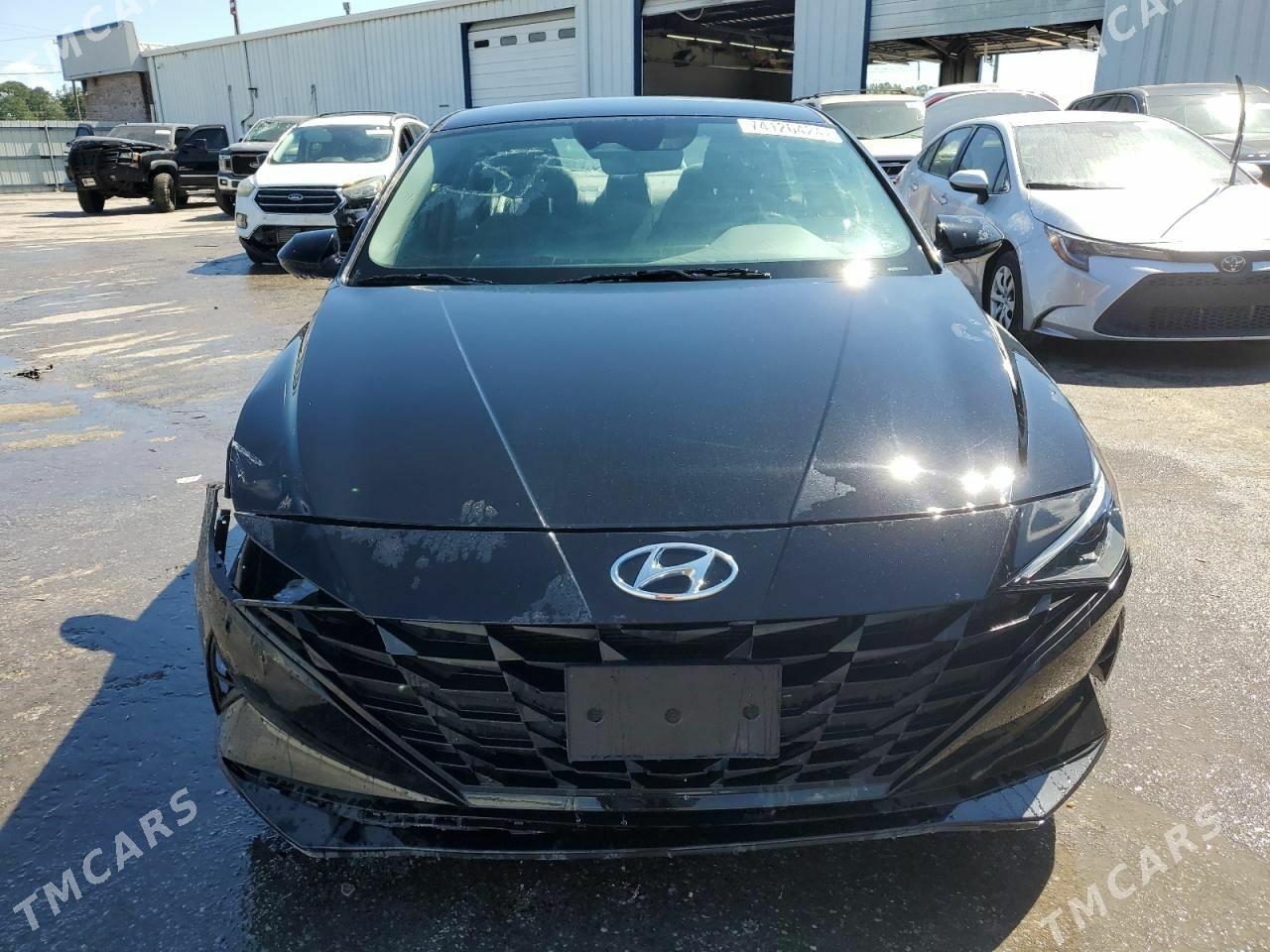 Hyundai Elantra 2021 - 240 000 TMT - Büzmeýin - img 2