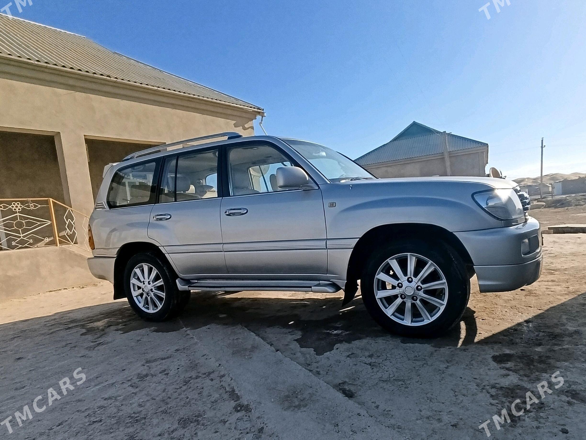 Toyota Land Cruiser Prado 2000 - 280 000 TMT - Этрек - img 1