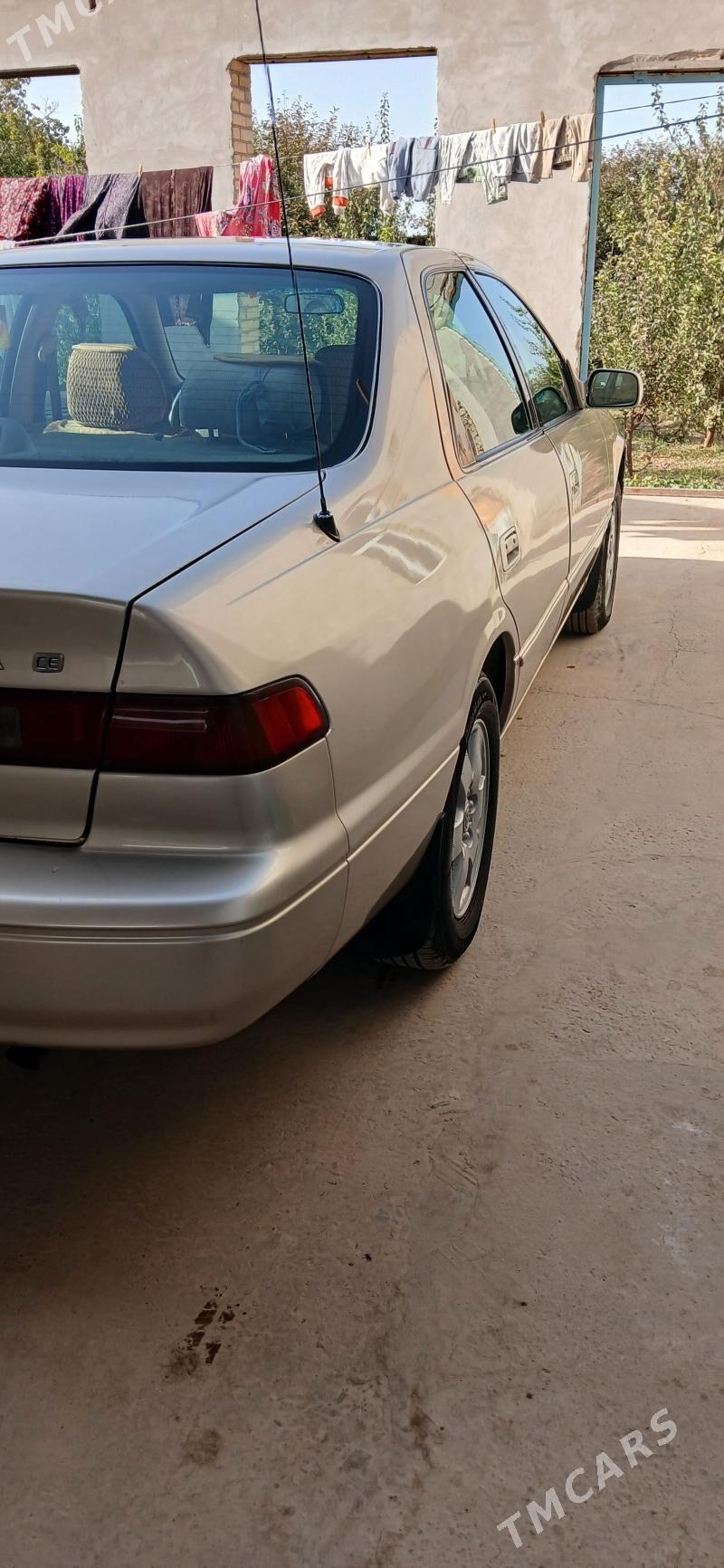 Toyota Camry 1998 - 120 000 TMT - Туркменабат - img 2