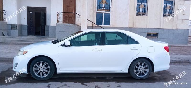Toyota Camry 2013 - 260 000 TMT - Daşoguz - img 6