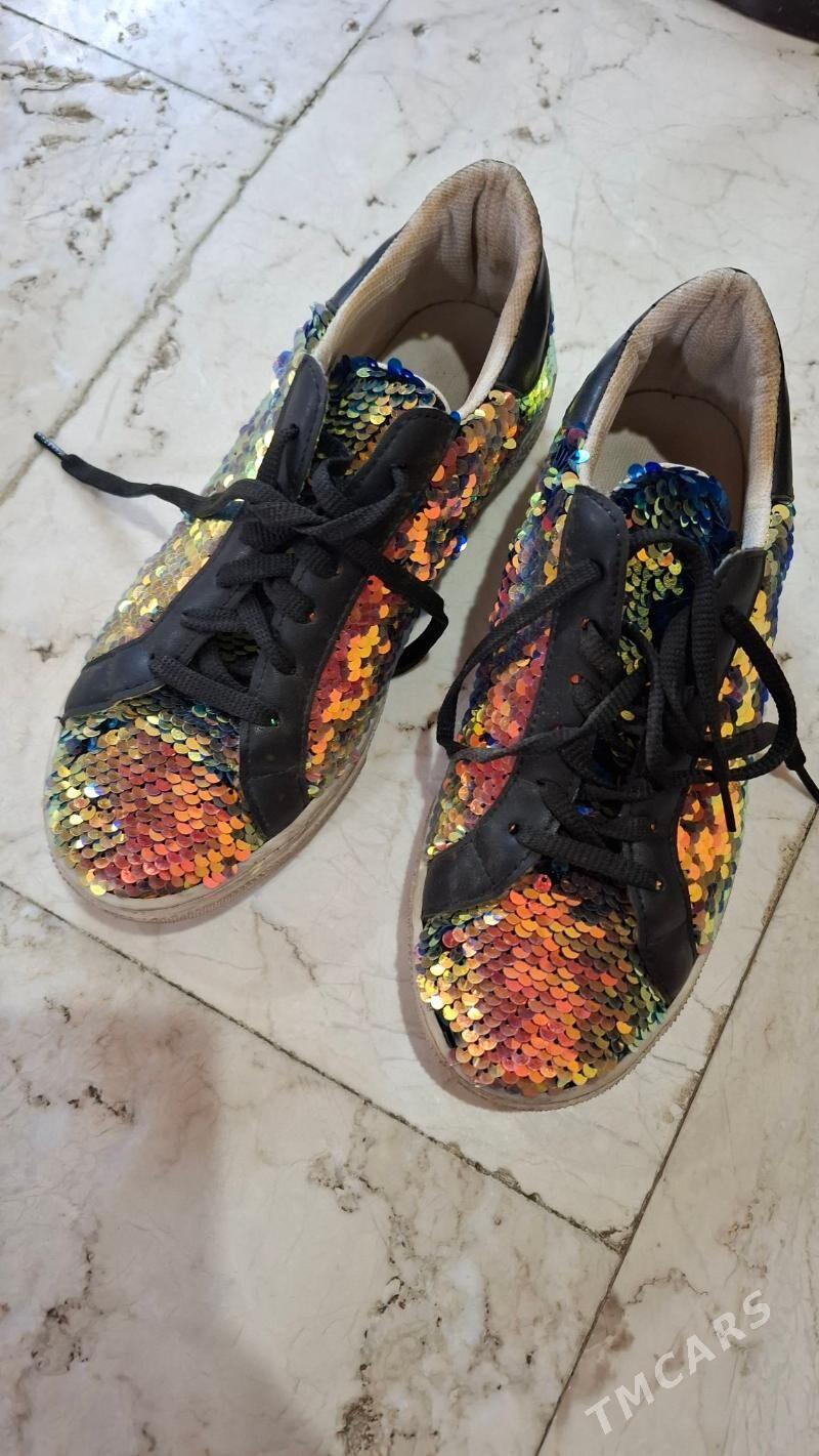 Кроссовки - 30 мкр - img 3