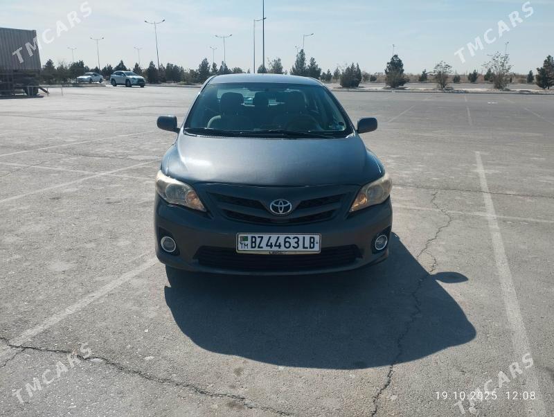 Toyota Corolla 2013 - 170 000 TMT - Фарап - img 1