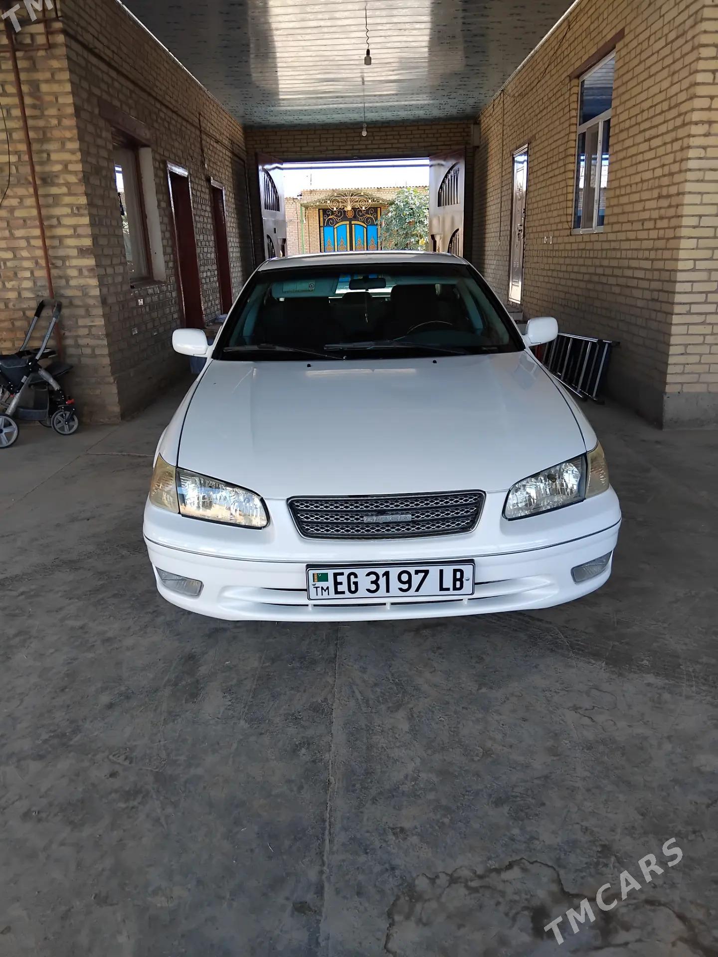 Toyota Camry 1999 - 135 000 TMT - Дянев - img 6