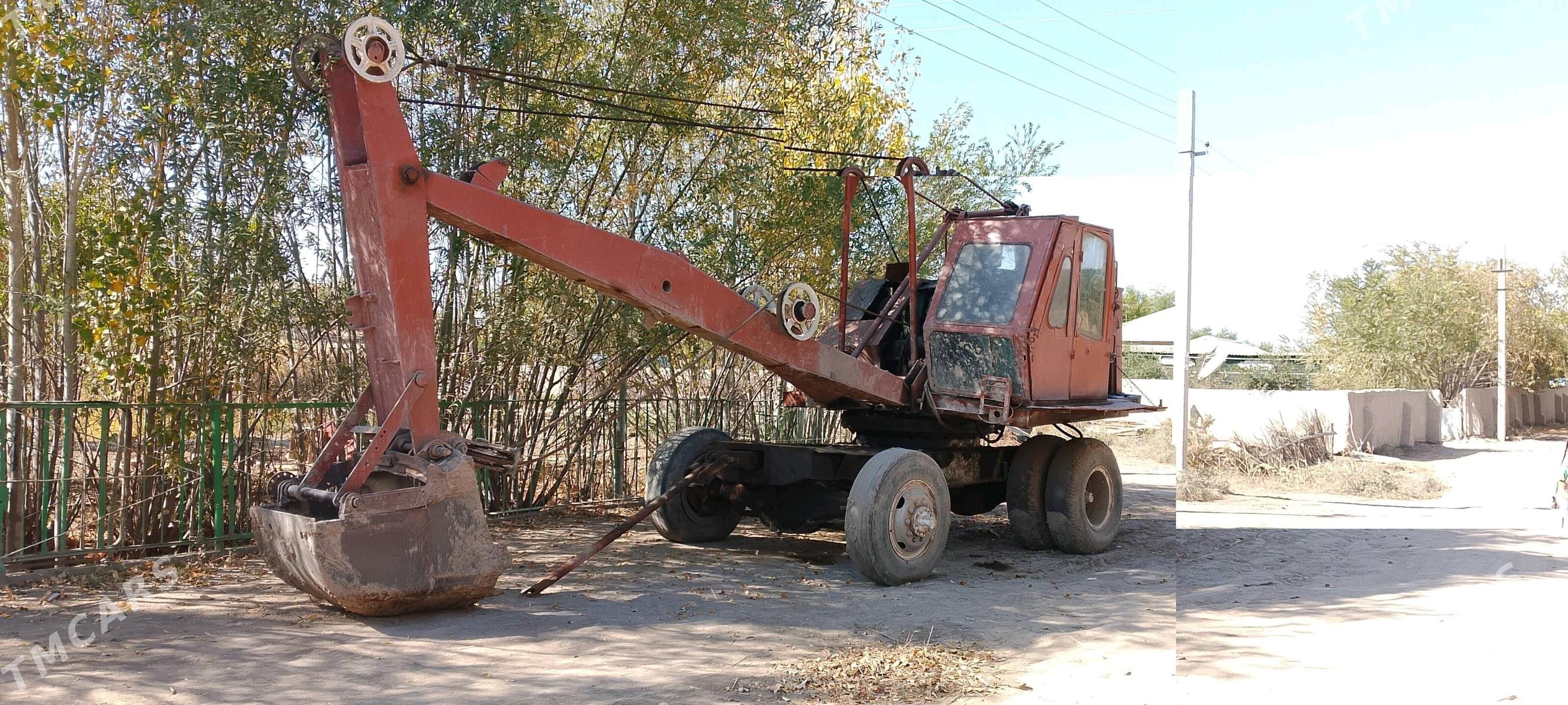 MTZ 80 1983 - 35 000 TMT - Köneürgenç - img 2