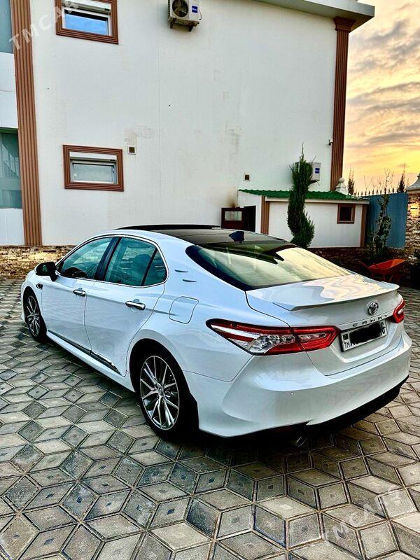 Toyota Camry 2022 - 415 000 TMT - Ашхабад - img 1