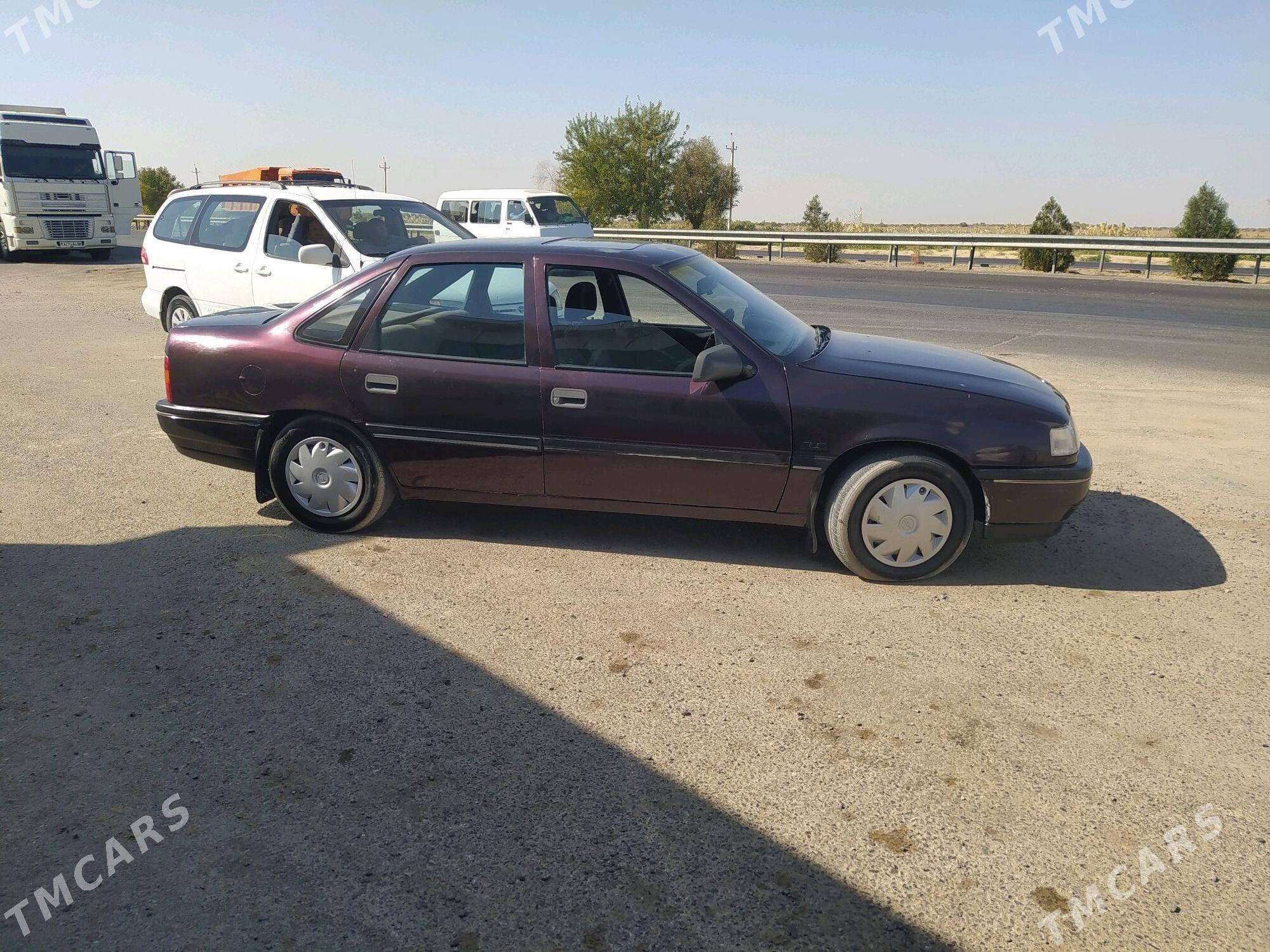 Opel Vectra 1990 - 32 000 TMT - Mary - img 3