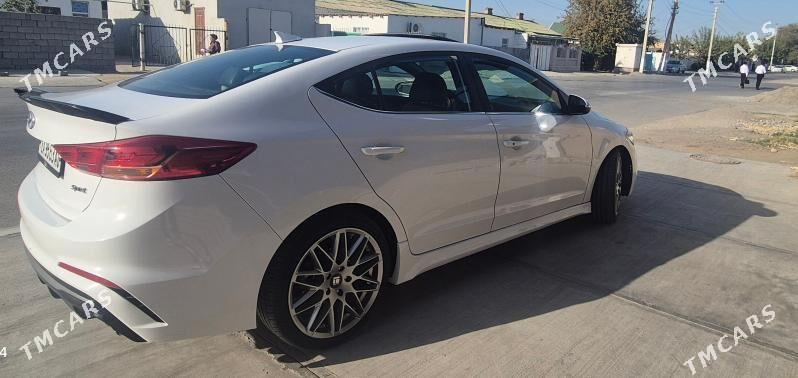 Hyundai Elantra GT 2018 - 220 000 TMT - 16-й этап - img 7