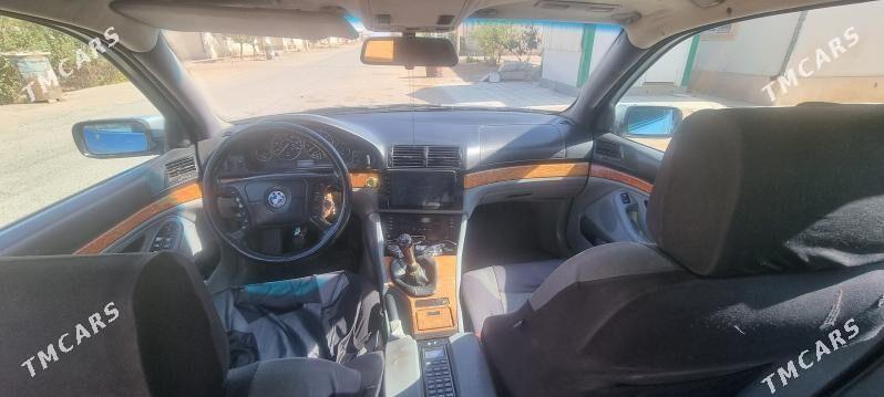 BMW E39 1998 - 80 000 TMT - Mary - img 2