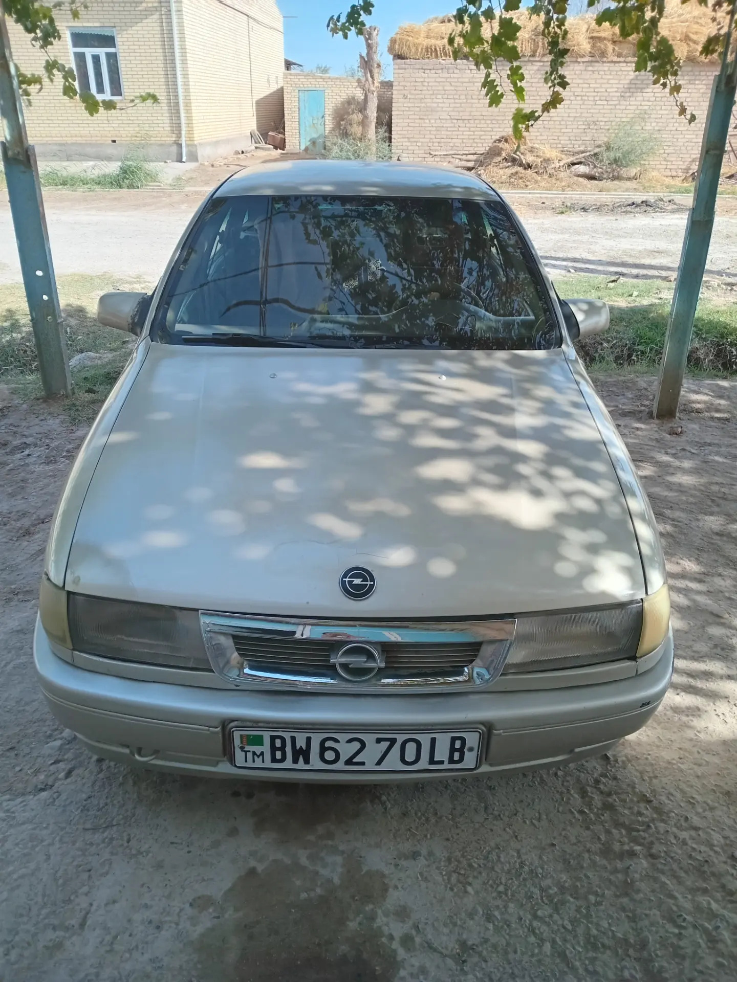 Opel Vectra 1991 - 22 000 TMT - Dänew - img 1