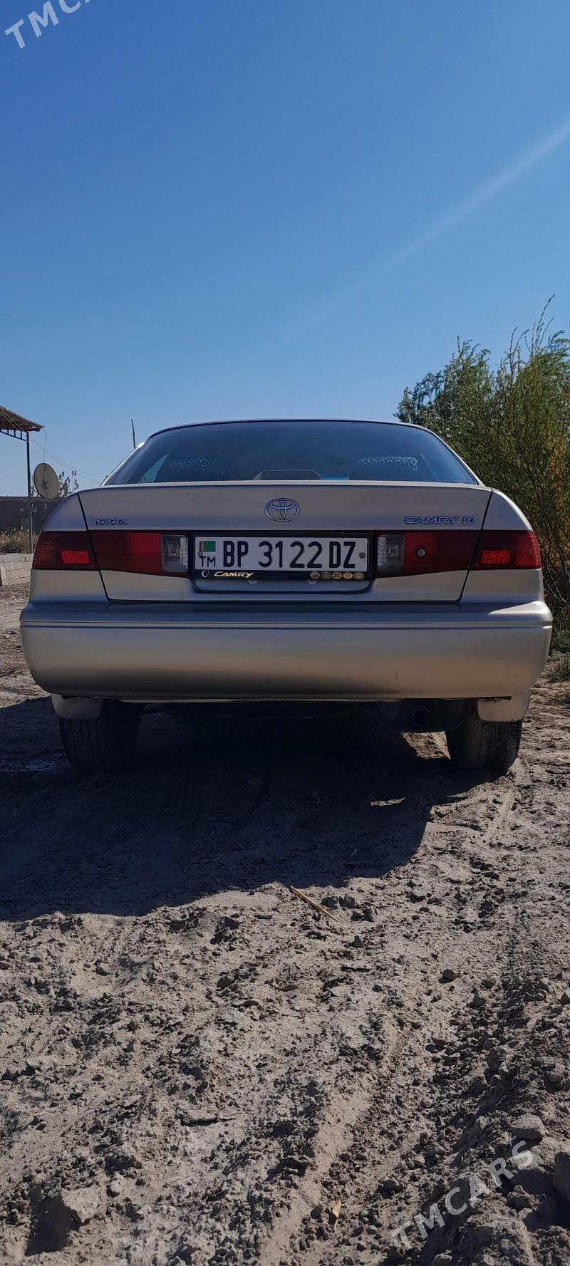 Toyota Camry 2000 - 150 000 TMT - Şabat etr. - img 3