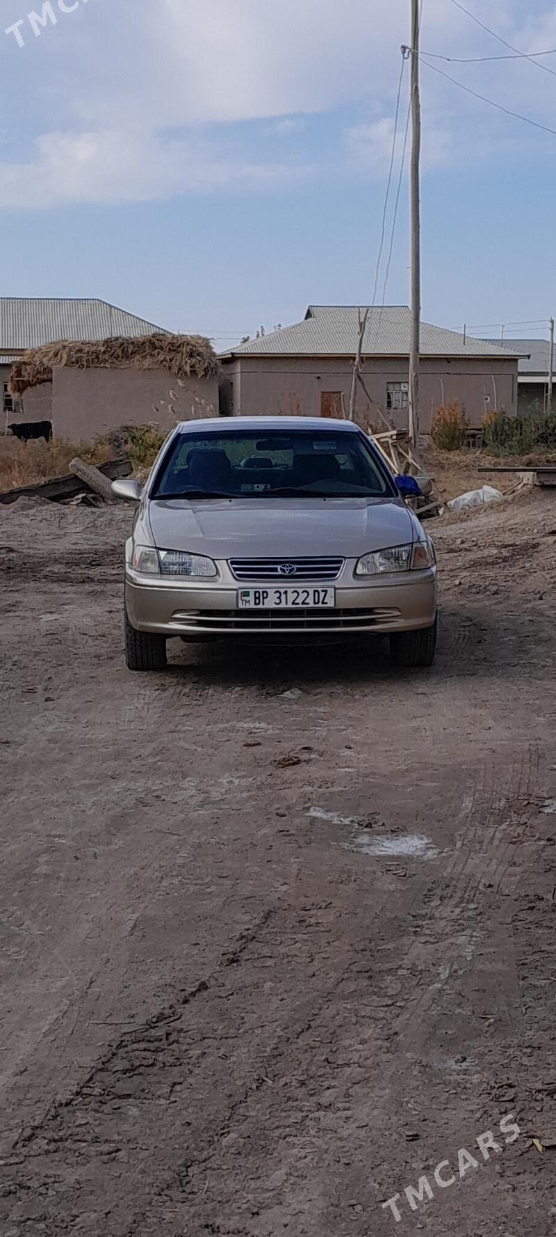 Toyota Camry 2000 - 150 000 TMT - Şabat etr. - img 1