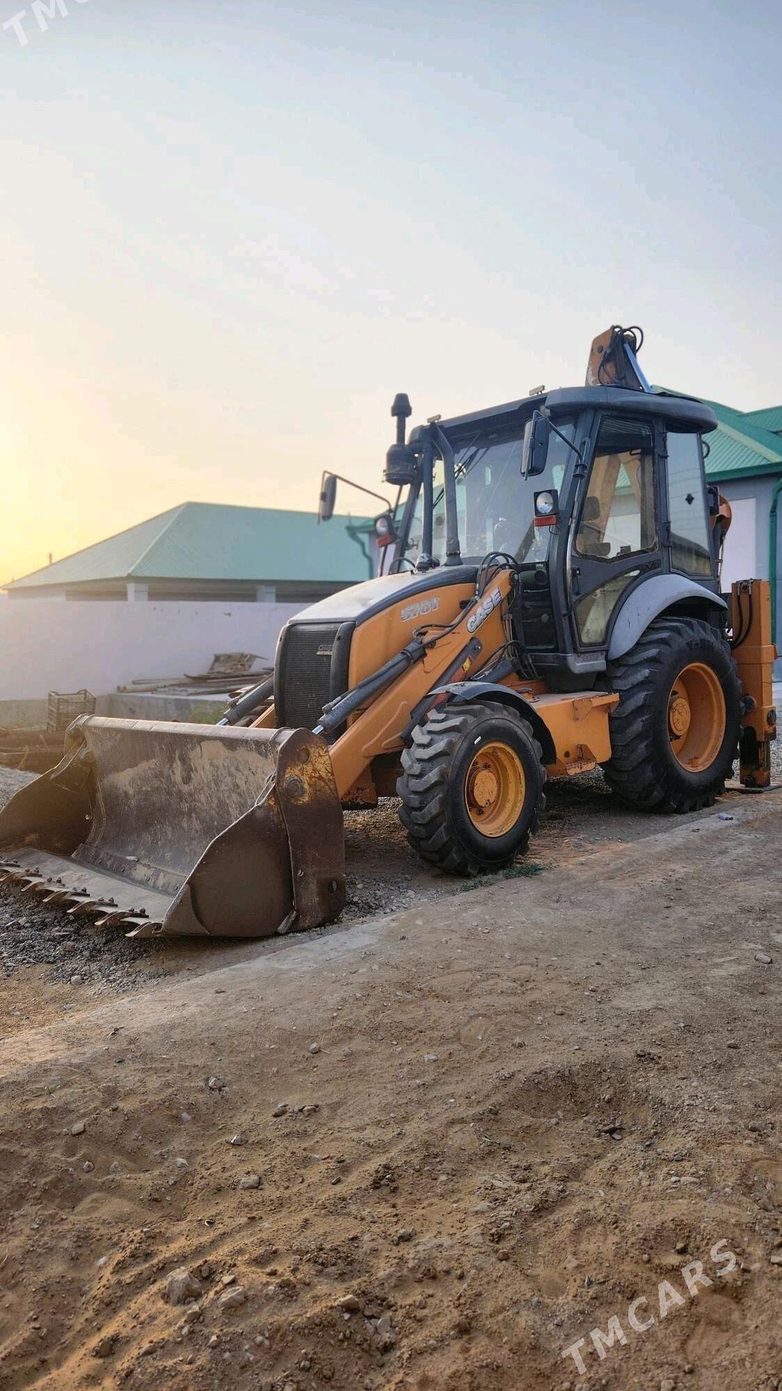 JCB 3CX Compact 2015 - 350 000 TMT - Ашхабад - img 2