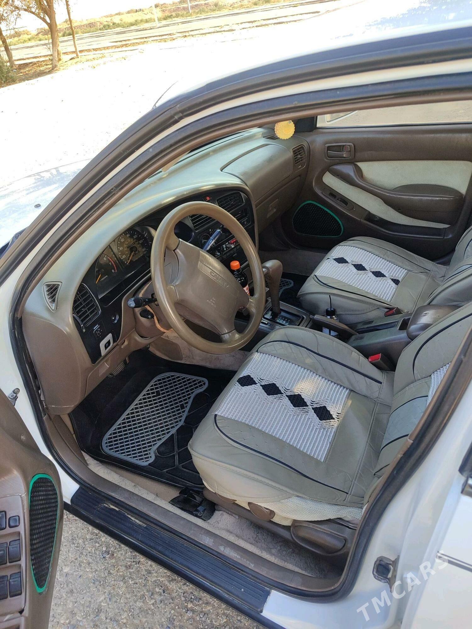Toyota Camry 1994 - 90 000 TMT - Мары - img 4