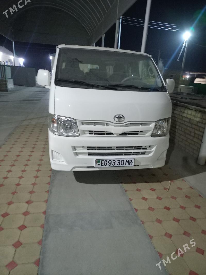 Toyota Hiace 2013 - 340 000 TMT - Мары - img 1