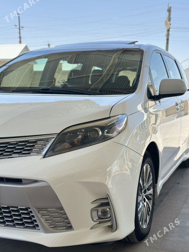 Toyota Sienna 2017 - 400 000 TMT - Mary - img 3