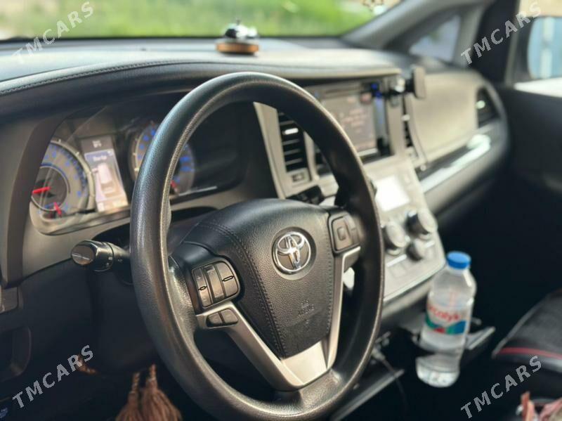 Toyota Sienna 2017 - 400 000 TMT - Mary - img 4