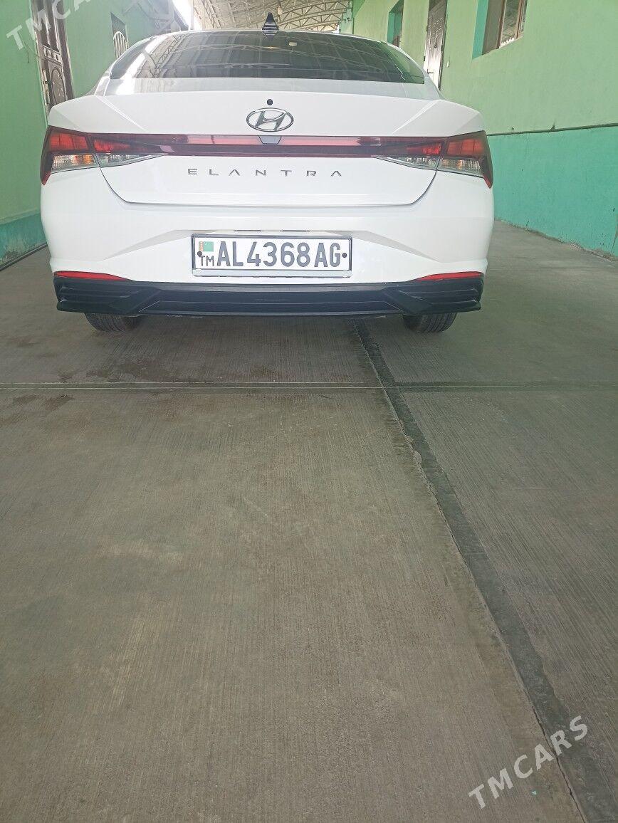 Hyundai Elantra 2021 - 245 000 TMT - Бузмеин - img 2