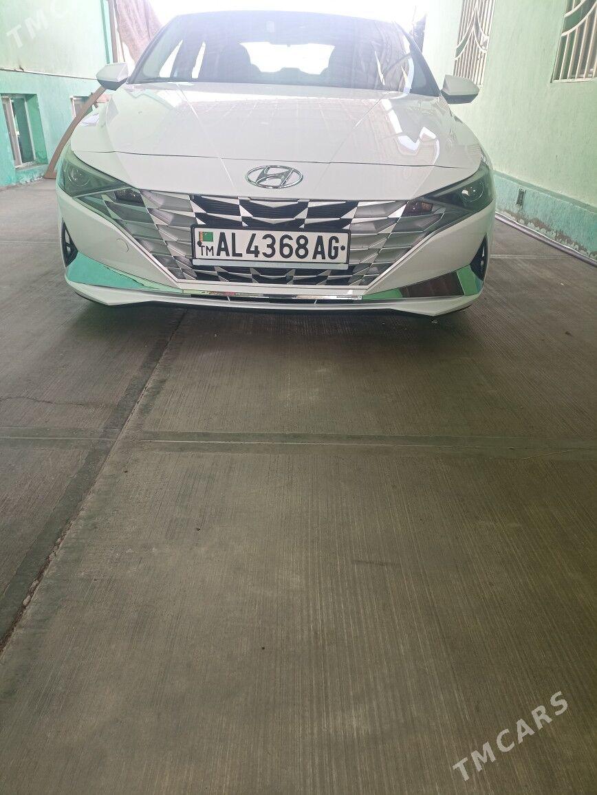 Hyundai Elantra 2021 - 245 000 TMT - Бузмеин - img 3