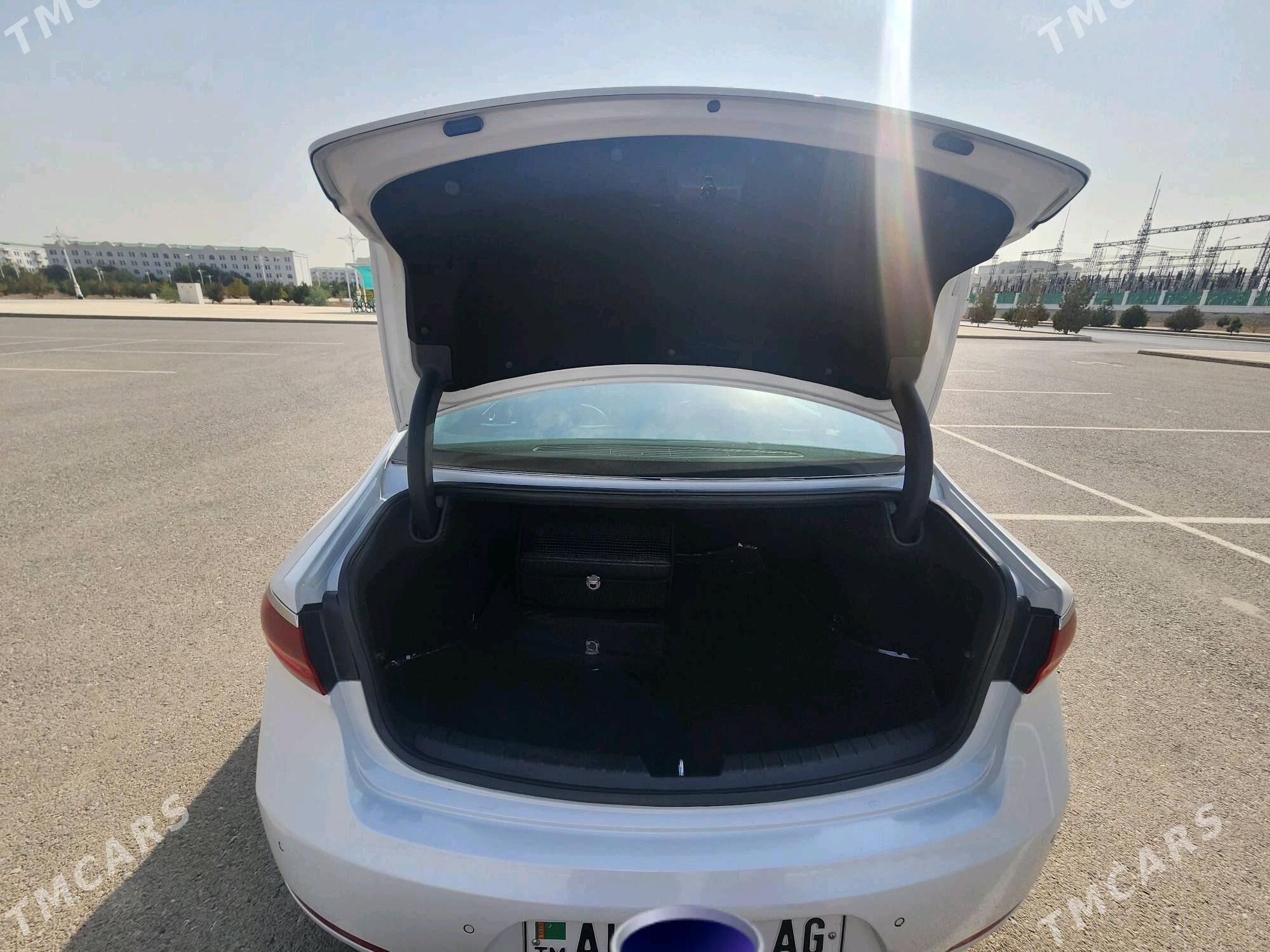 Kia Cadenza 2017 - 275 000 TMT - Hitrowka - img 5