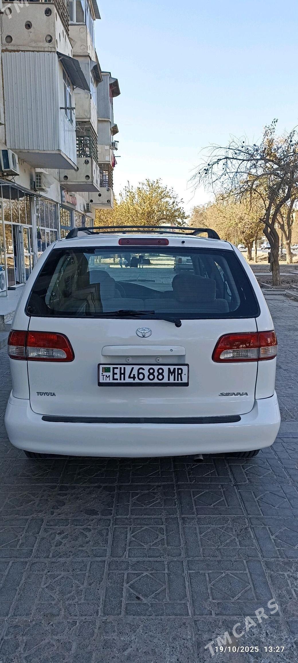 Toyota Sienna 2002 - 164 000 TMT - Mary - img 3