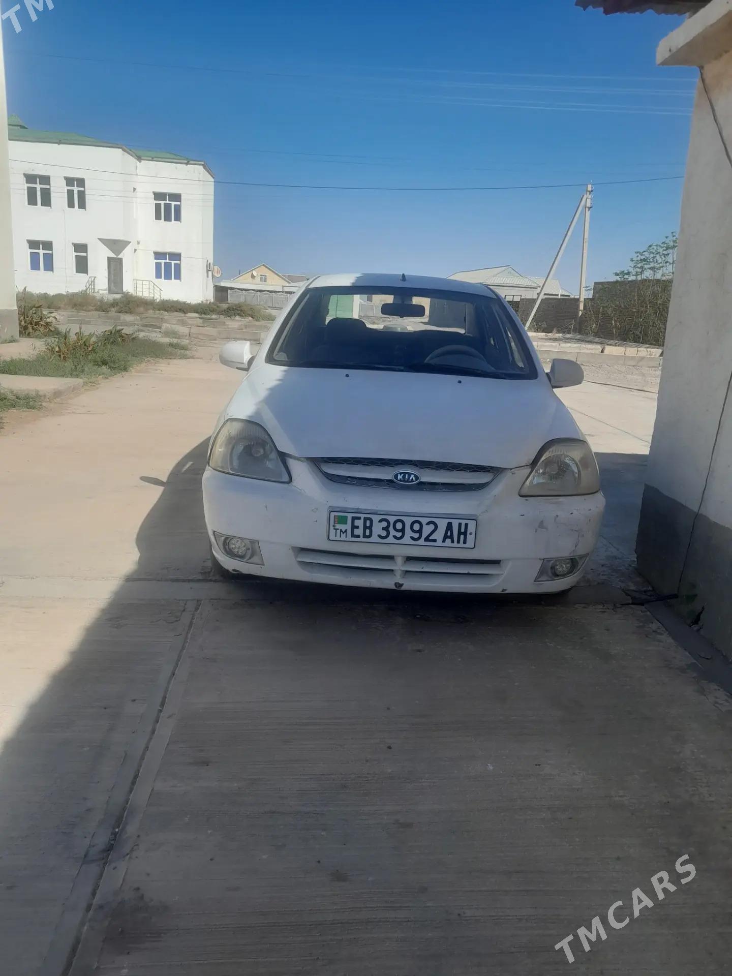 Kia Rio 2004 - 46 000 TMT - Sarahs - img 3