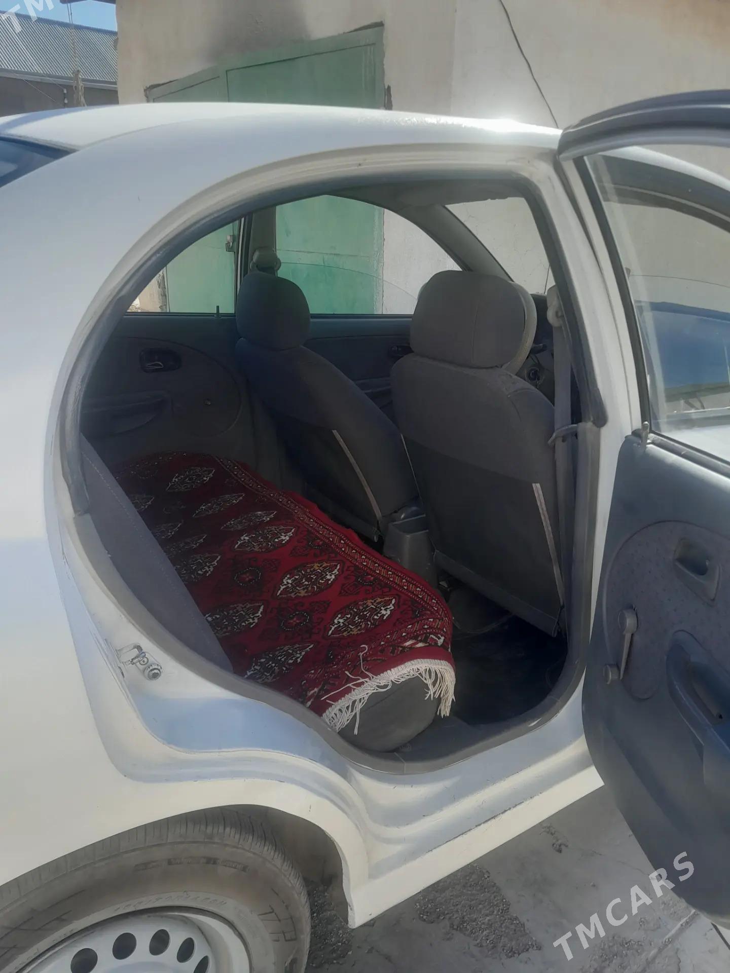 Kia Rio 2004 - 46 000 TMT - Sarahs - img 2
