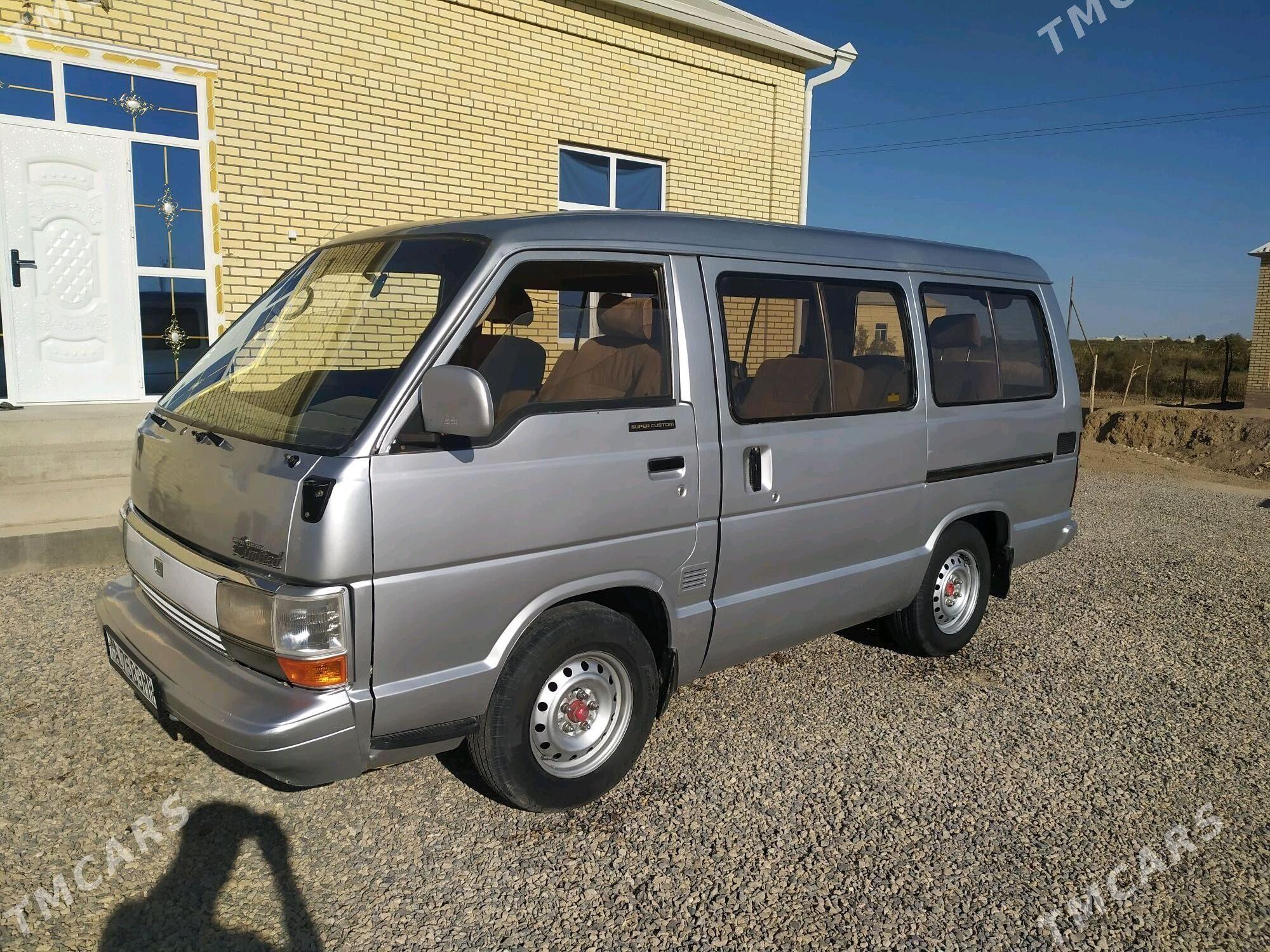 Toyota Hiace 1989 - 55 000 TMT - Сакарчага - img 3