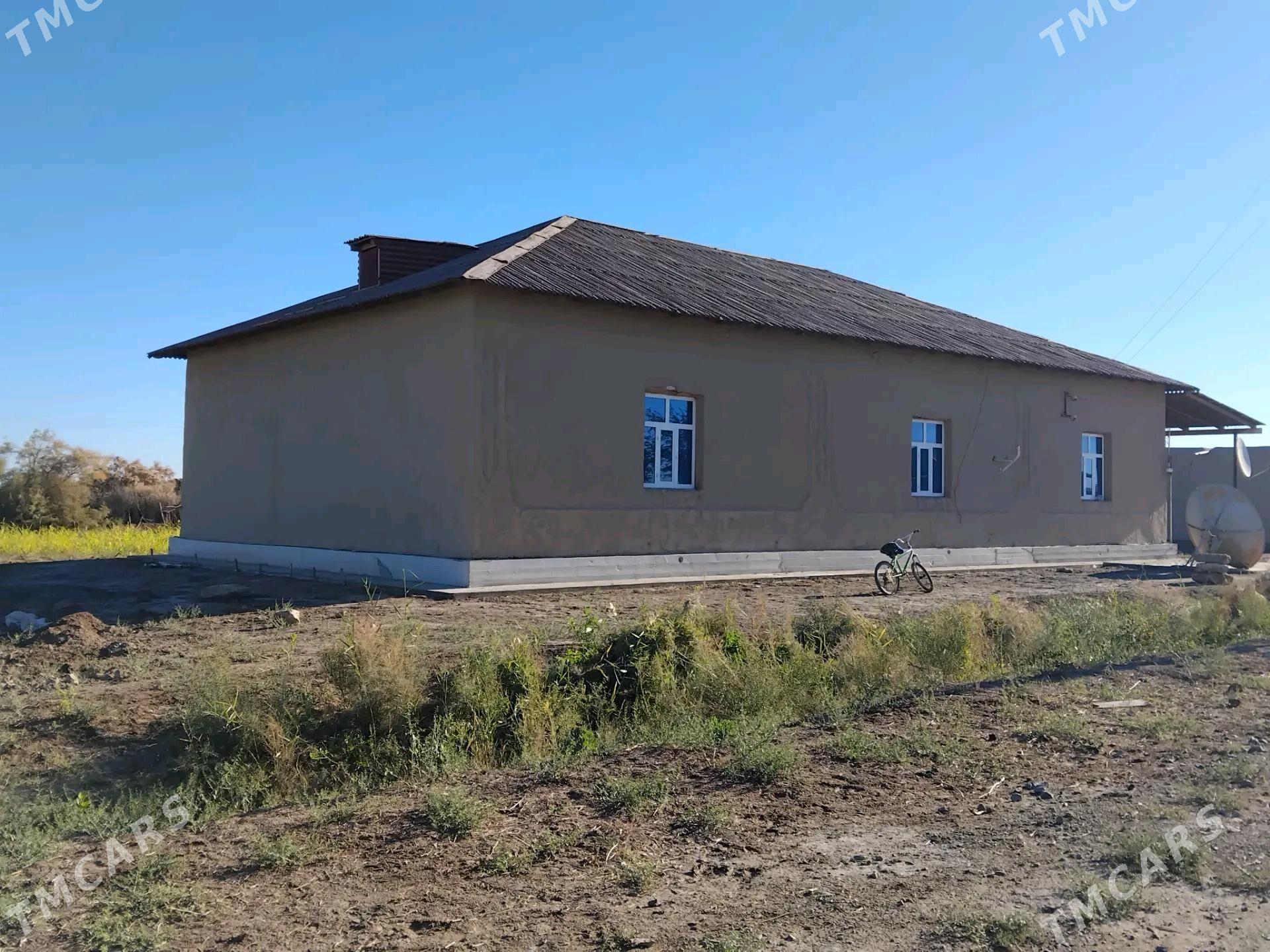 satlyk jay - етр. Туркменбаши - img 1