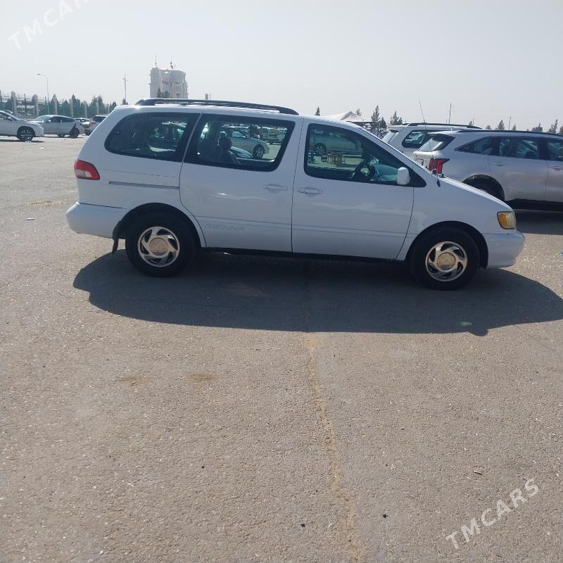 Toyota Sienna 2002 - 150 000 TMT - Огуз хан - img 2