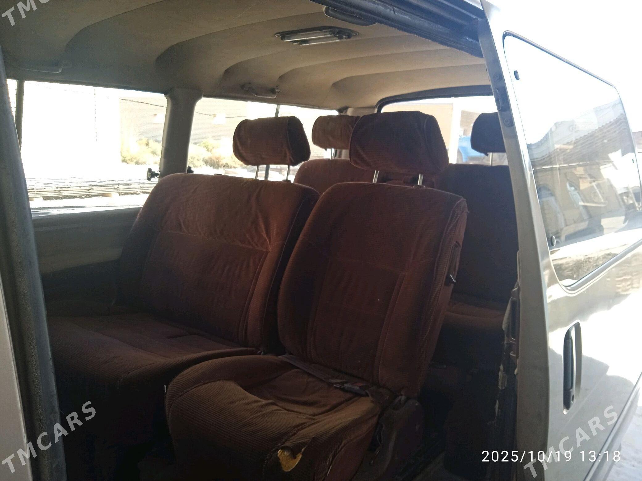 Toyota Hiace 1990 - 50 000 TMT - Мары - img 5
