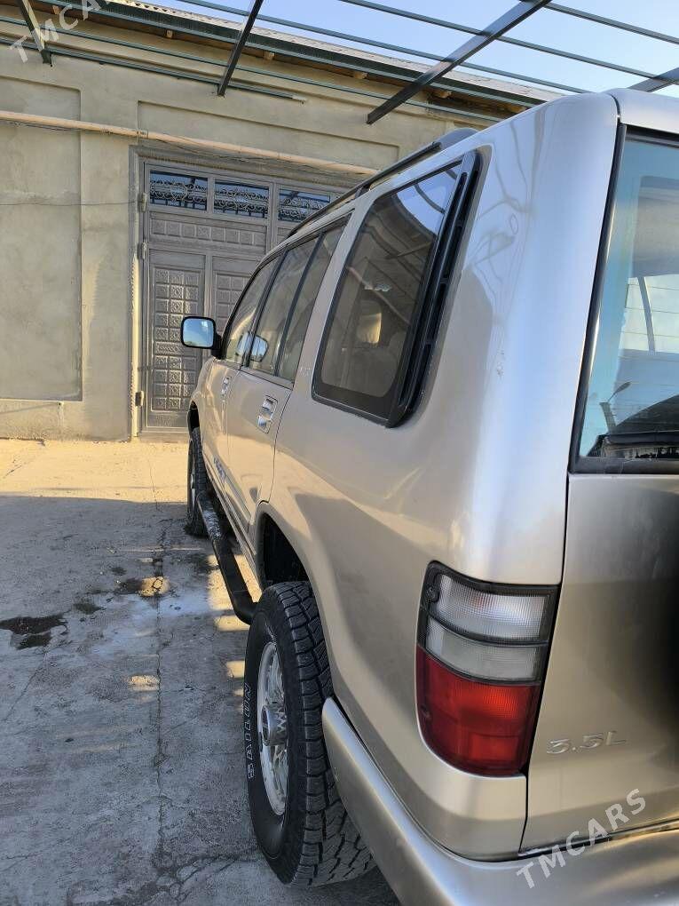 Isuzu Trooper 2002 - 90 000 TMT - Дашогуз - img 3