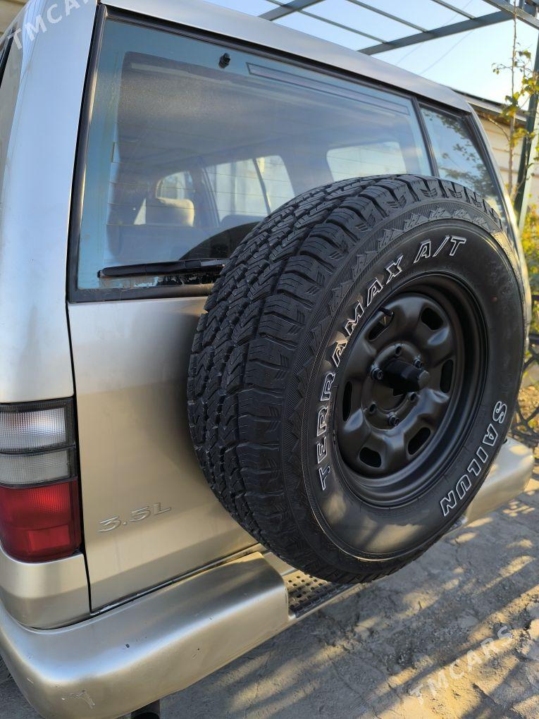 Isuzu Trooper 2002 - 90 000 TMT - Дашогуз - img 1