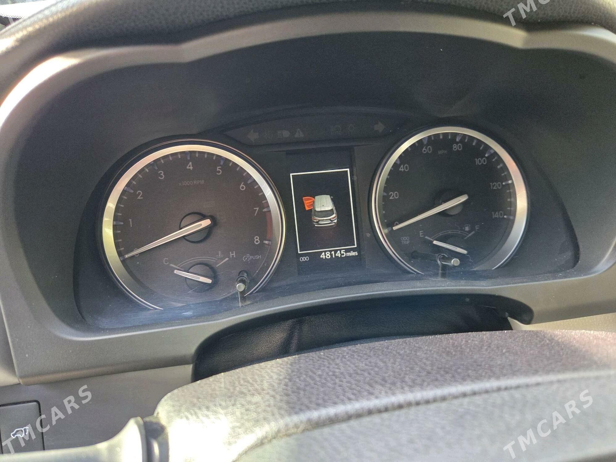 Toyota Highlander 2017 - 520 000 TMT - Гёкдепе - img 1