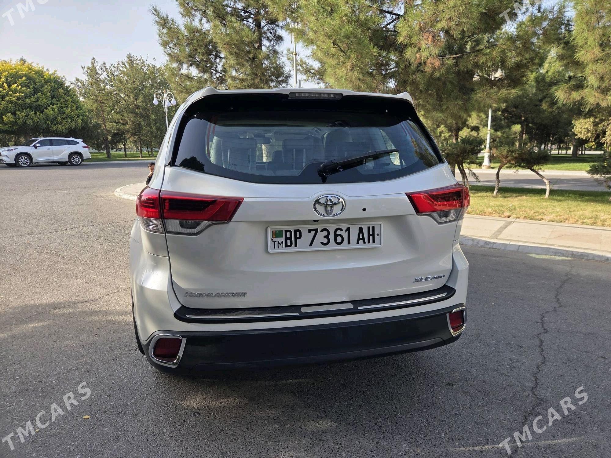 Toyota Highlander 2017 - 520 000 TMT - Гёкдепе - img 9