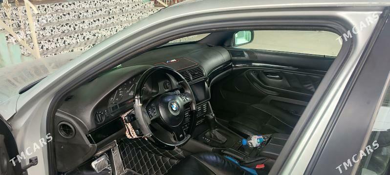 BMW E39 2001 - 120 000 TMT - Gyzylarbat - img 2