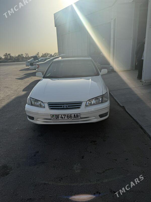 Toyota Camry 2000 - 175 000 TMT - Ёлётен - img 5