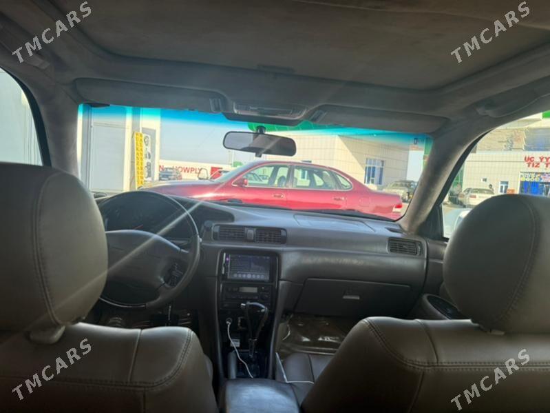 Toyota Camry 2000 - 175 000 TMT - Ёлётен - img 7