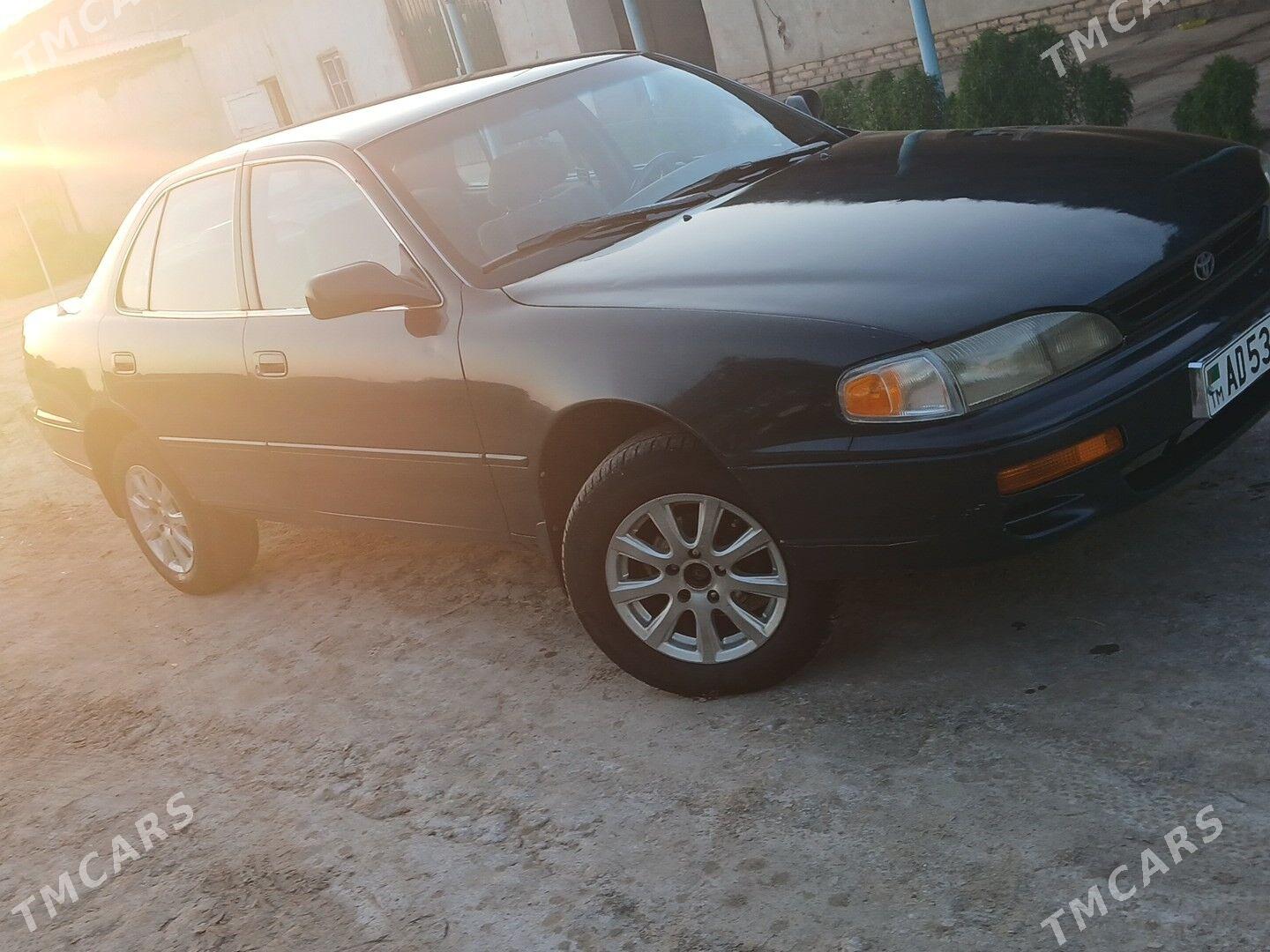 Toyota Camry 1995 - 100 000 TMT - Кёнеургенч - img 2