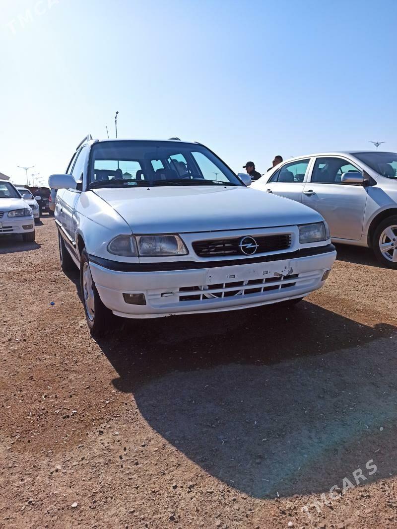 Opel Astra 1995 - 54 000 TMT - Губадаг - img 4