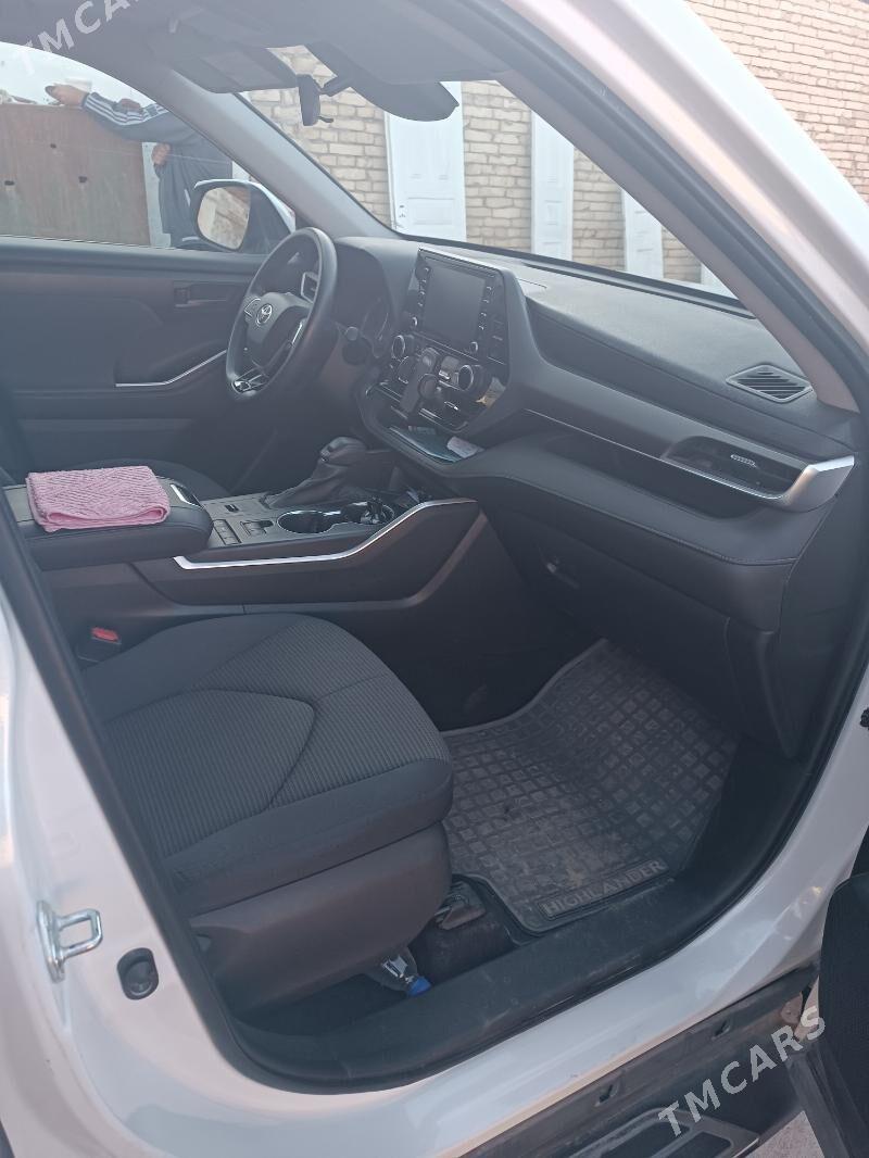 Toyota Highlander 2020 - 460 000 TMT - Baýramaly - img 5