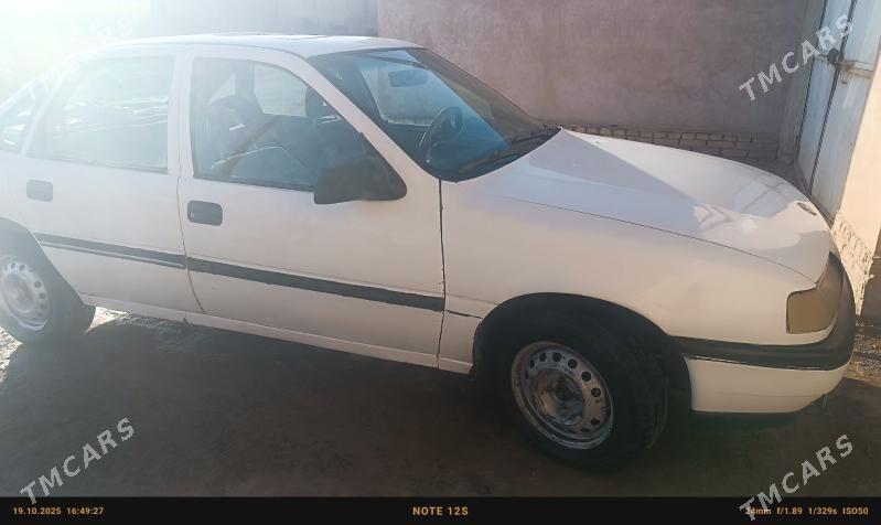 Opel Vectra 1990 - 25 000 TMT - Гороглы (Тагта) - img 2