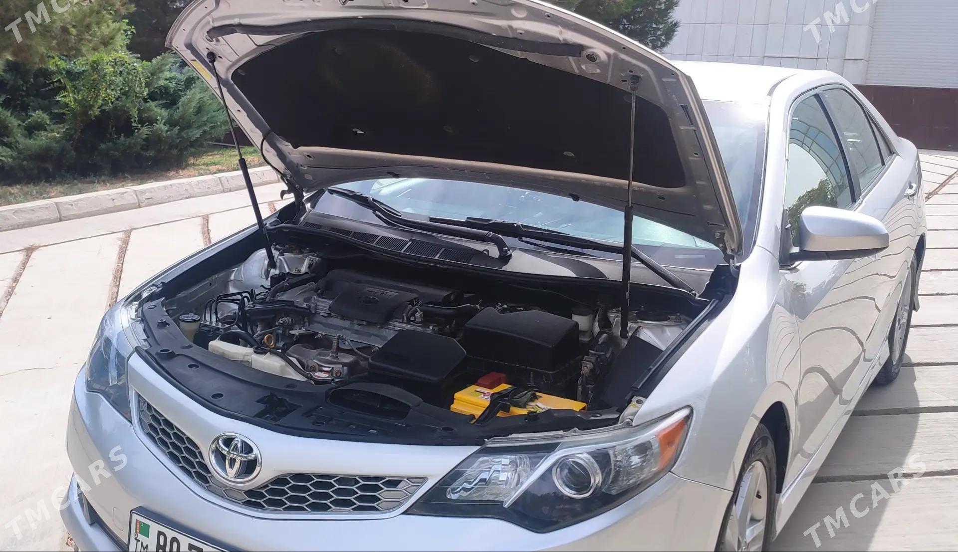 Toyota Camry 2012 - 240 000 TMT - Türkmenabat - img 8