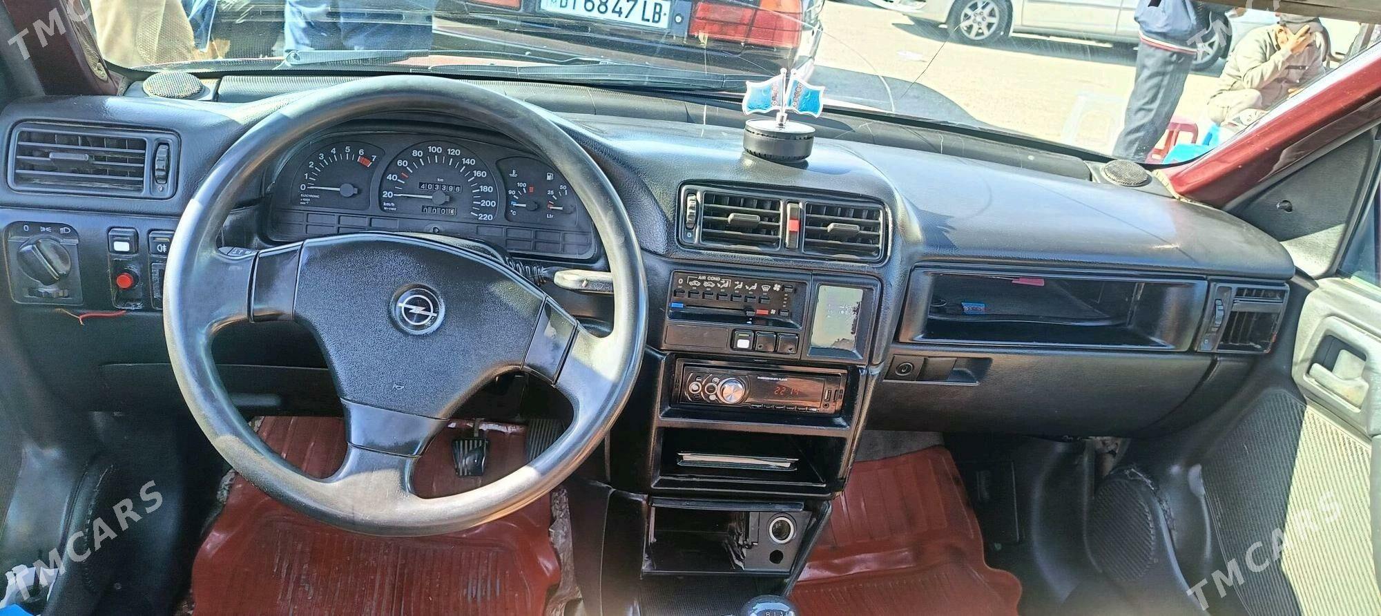 Opel Vectra 1990 - 25 000 TMT - Туркменабат - img 4