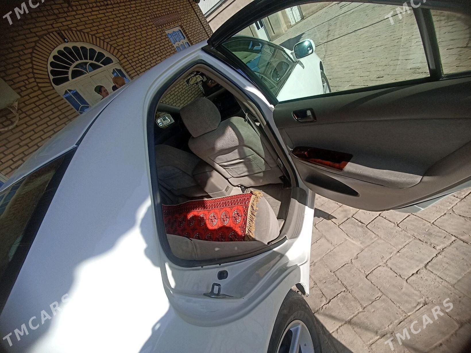 Toyota Camry 2004 - 150 000 TMT - Байрамали - img 5