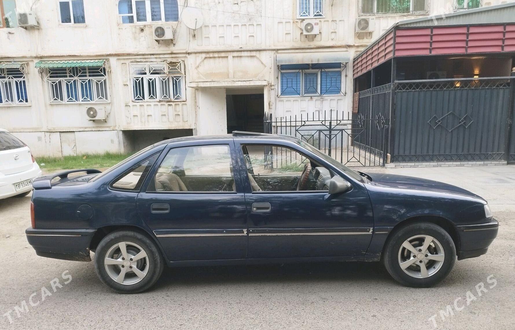 Opel Vectra 1989 - 20 000 TMT - Mary - img 3