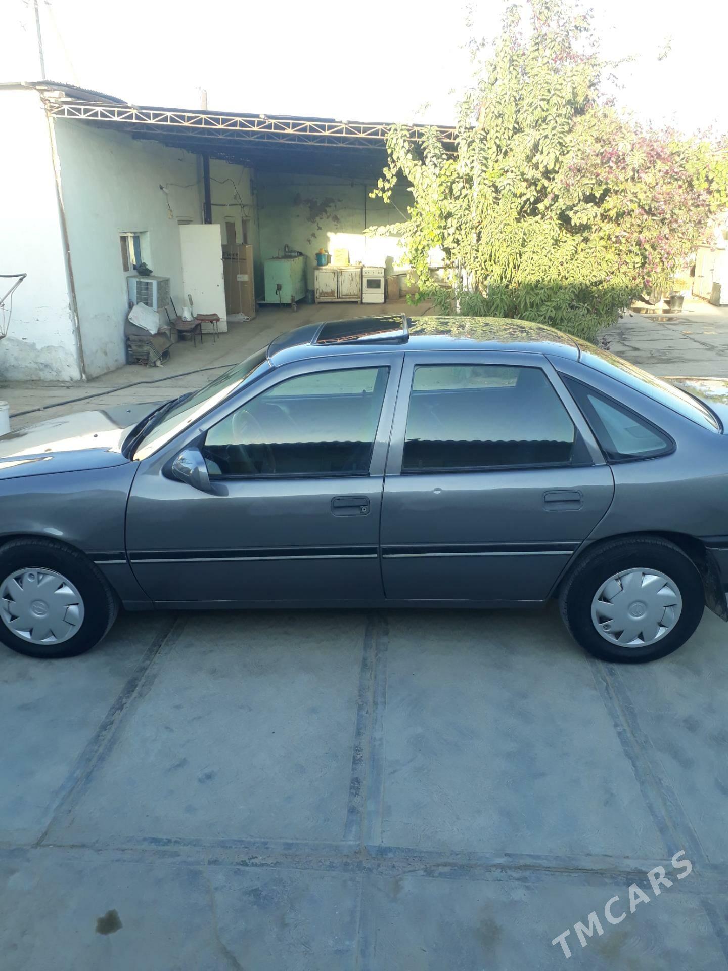 Opel Vectra 1991 - 40 000 TMT - Байрамали - img 4