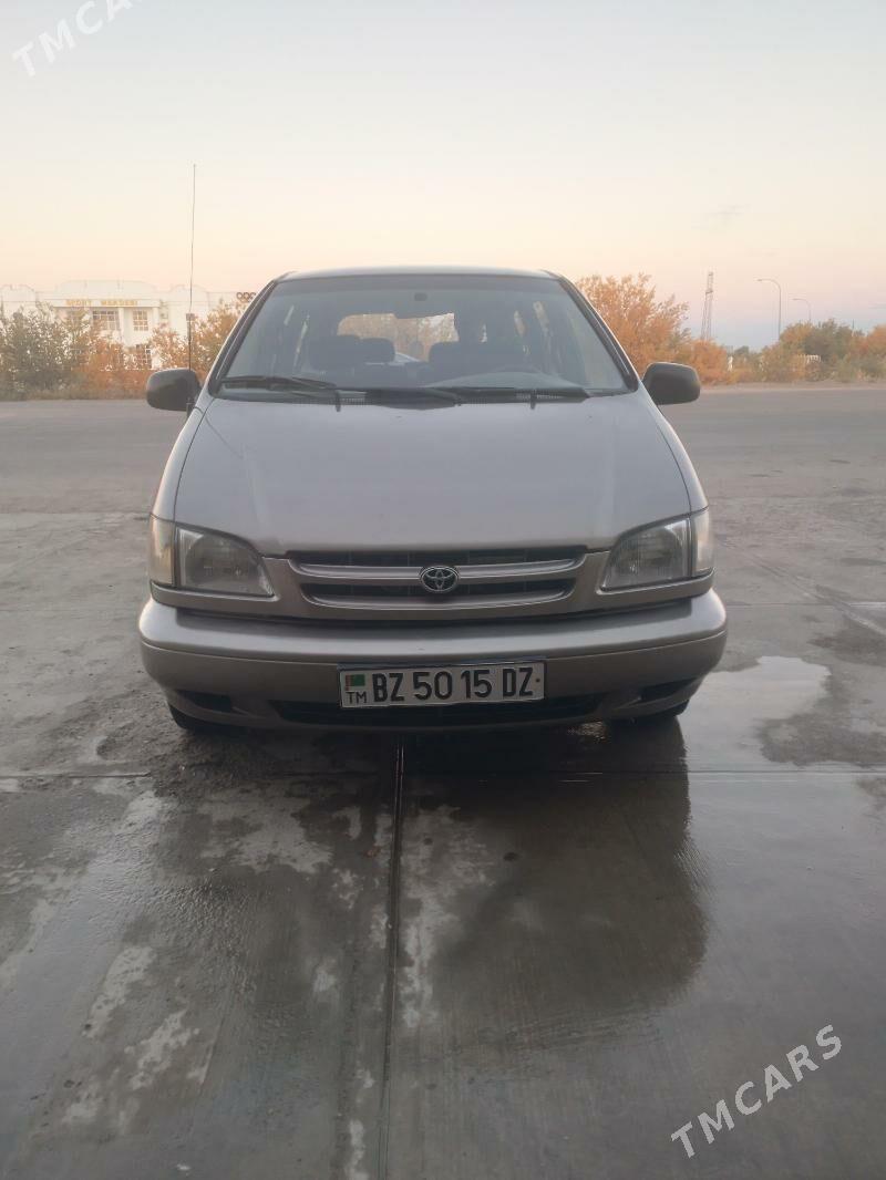 Toyota Sienna 1999 - 140 000 TMT - Boldumsaz - img 3
