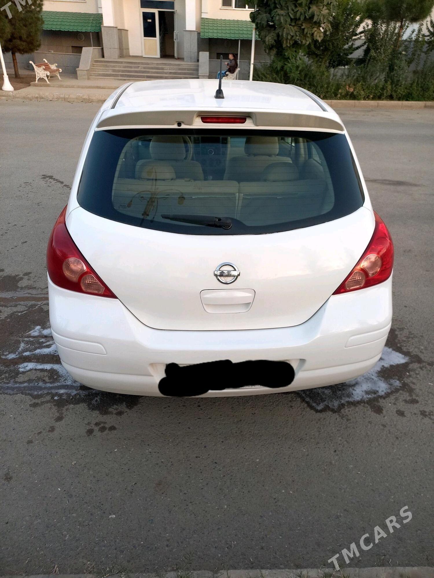 Nissan Versa 2009 - 110 000 TMT - Анев - img 4