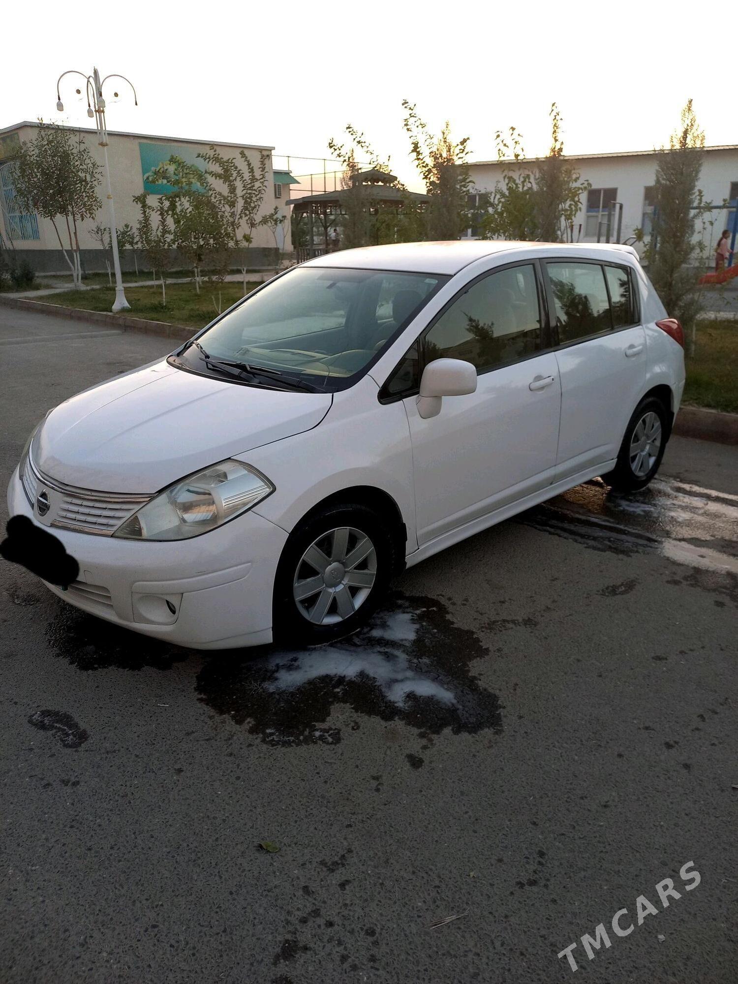 Nissan Versa 2009 - 110 000 TMT - Анев - img 2